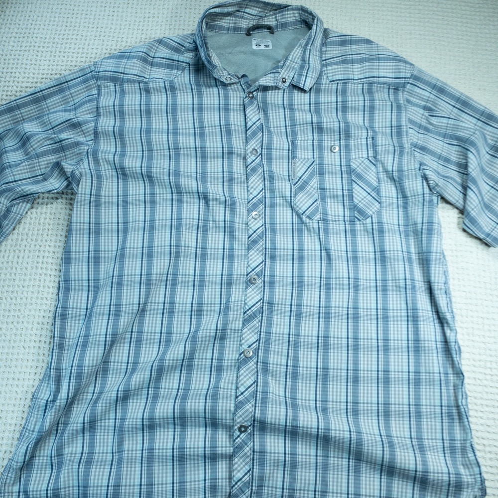 Columbia Mens XL Blue Grey Plaid Short Sleeve Button Down Hiking Shirt